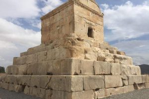 Mausoleu-Ciro-Pasargada-ira-min