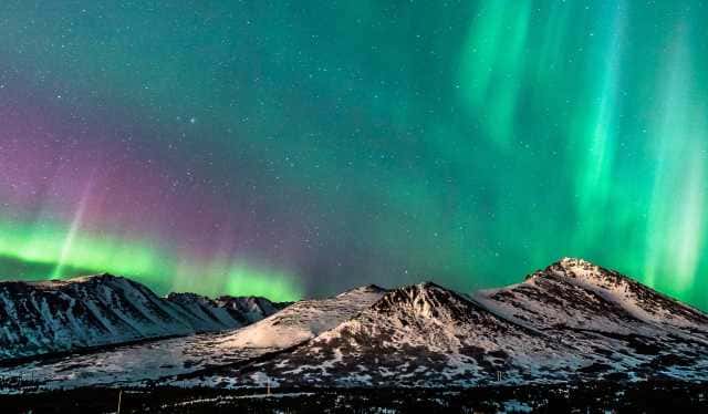 Alaska-Anchorage_Northern_Lights_Viewing_1_JodyO_Photo_19c7e7a8-f043-438b-ab24-7b7284e64278