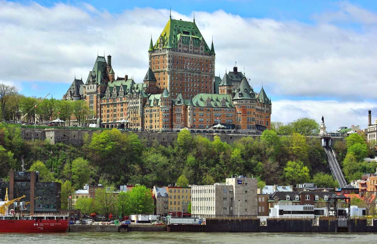 Quebec-City-Frontenac-min