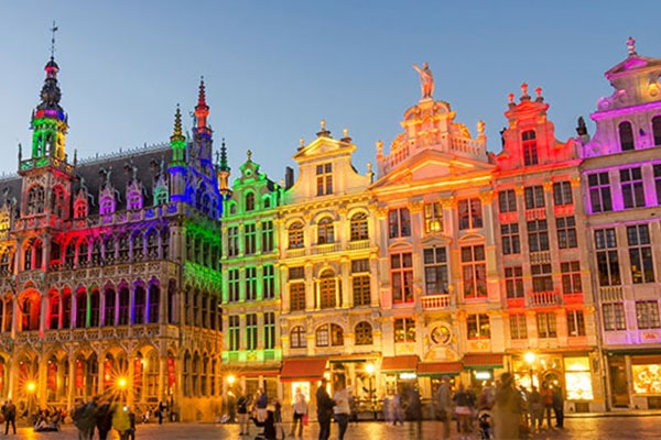 grand-place-grid-m-min